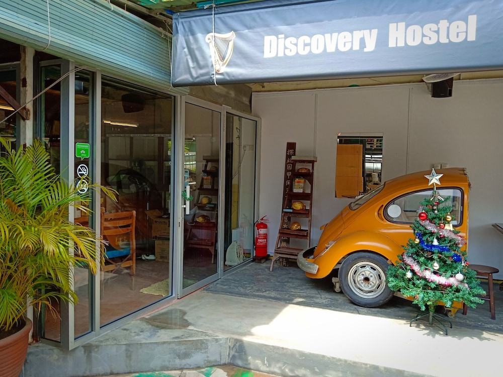 discovery malacca hostel