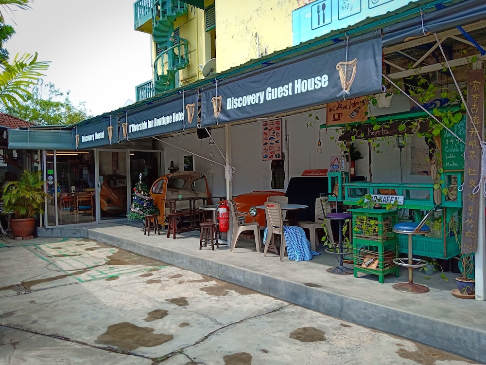 discovery malacca hostel