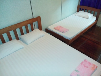 discovery malacca hostel