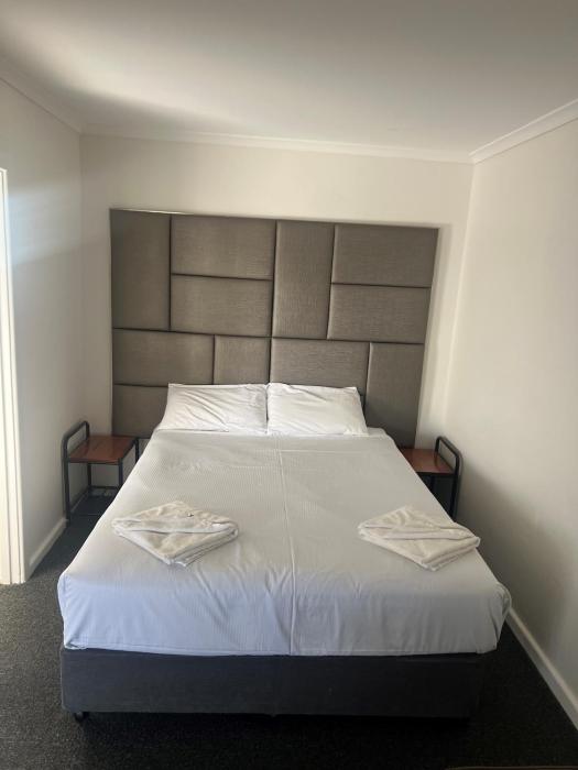 yass motel