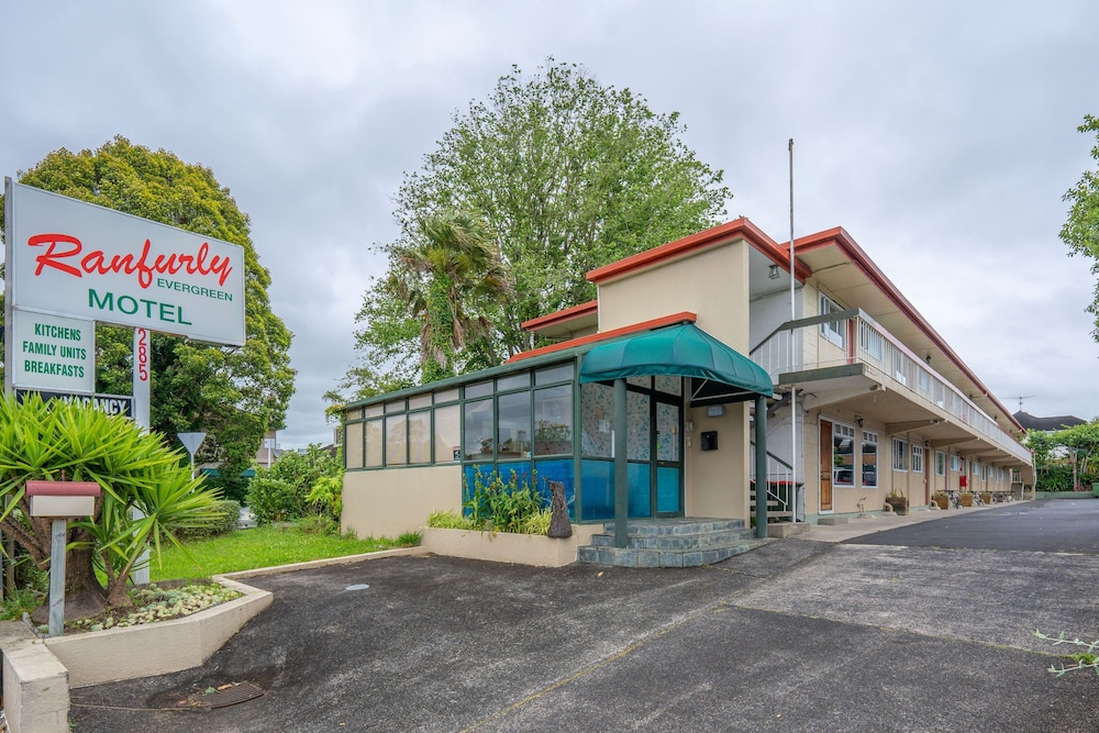 ranfurly evergreen motel