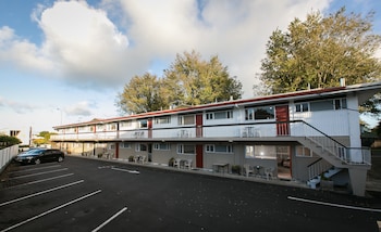 ranfurly evergreen motel