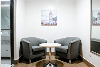 diamond suites and residences
