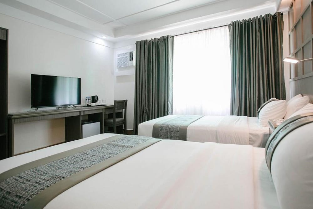 diamond suites and residences