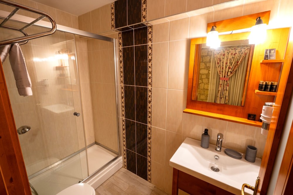 leylak boutique hotel and brasserie boutique class