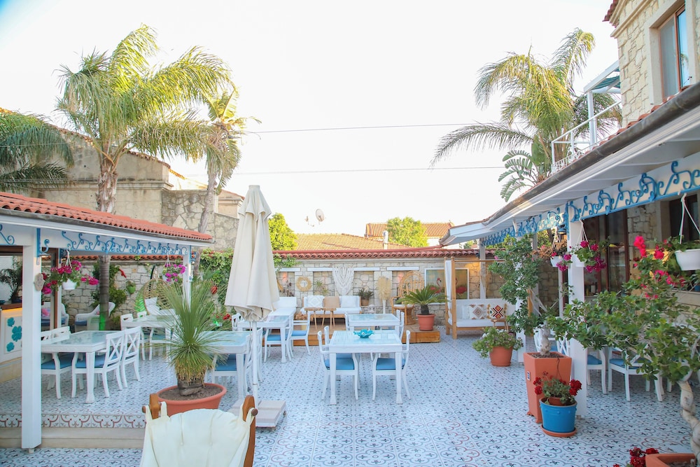 leylak boutique hotel and brasserie boutique class