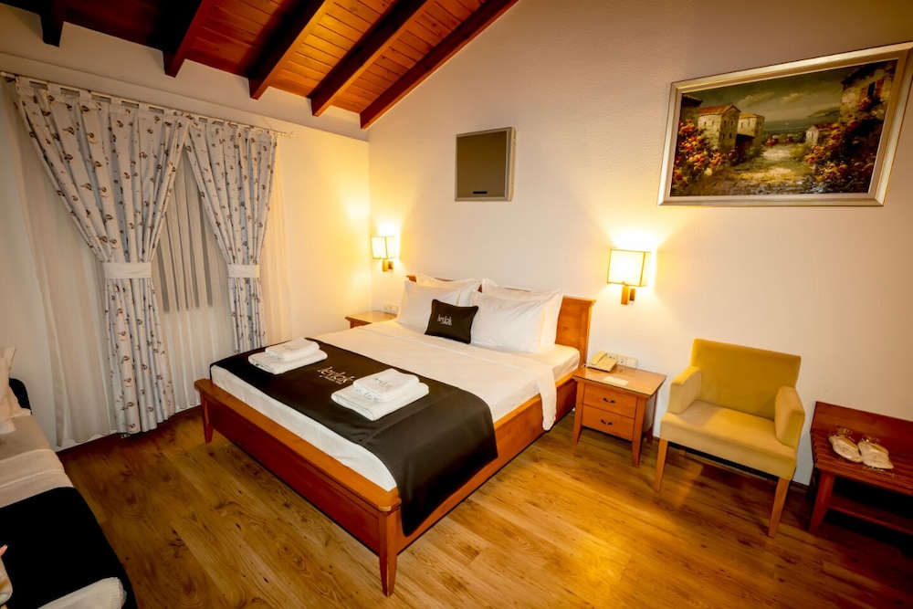 leylak boutique hotel and brasserie boutique class