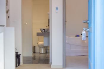 colosseo studios and apartments