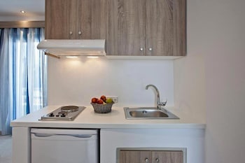 colosseo studios and apartments