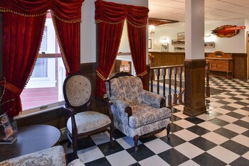the downtown a coast hotel