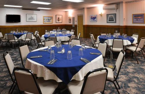 the downtown a coast hotel