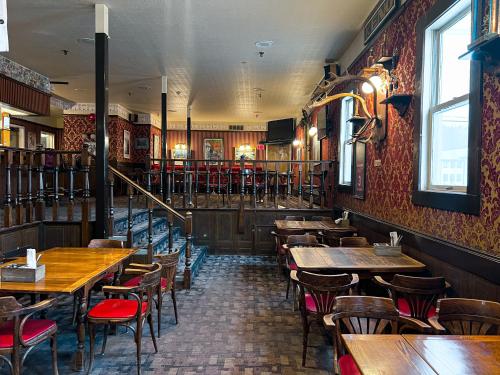 the downtown a coast hotel