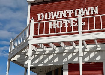 the downtown a coast hotel