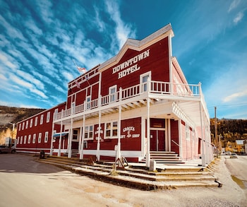 the downtown a coast hotel