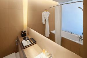 aloft singapore novena