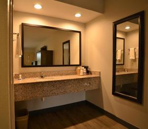 best western cades cove inn