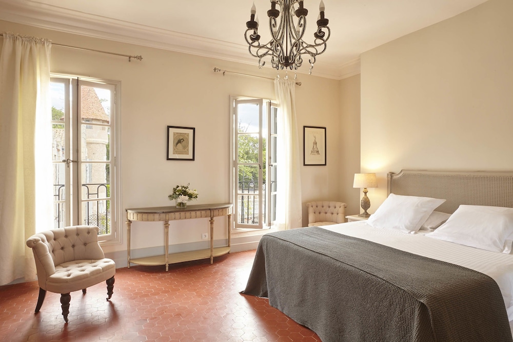 chateau les carrasses