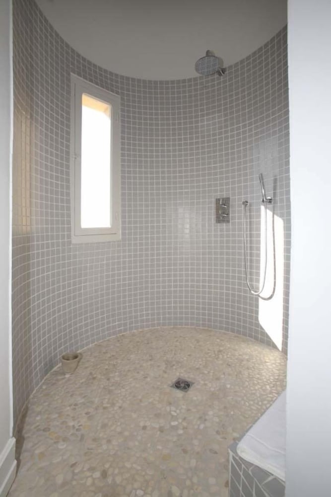 chateau les carrasses