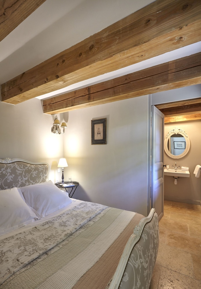 chateau les carrasses