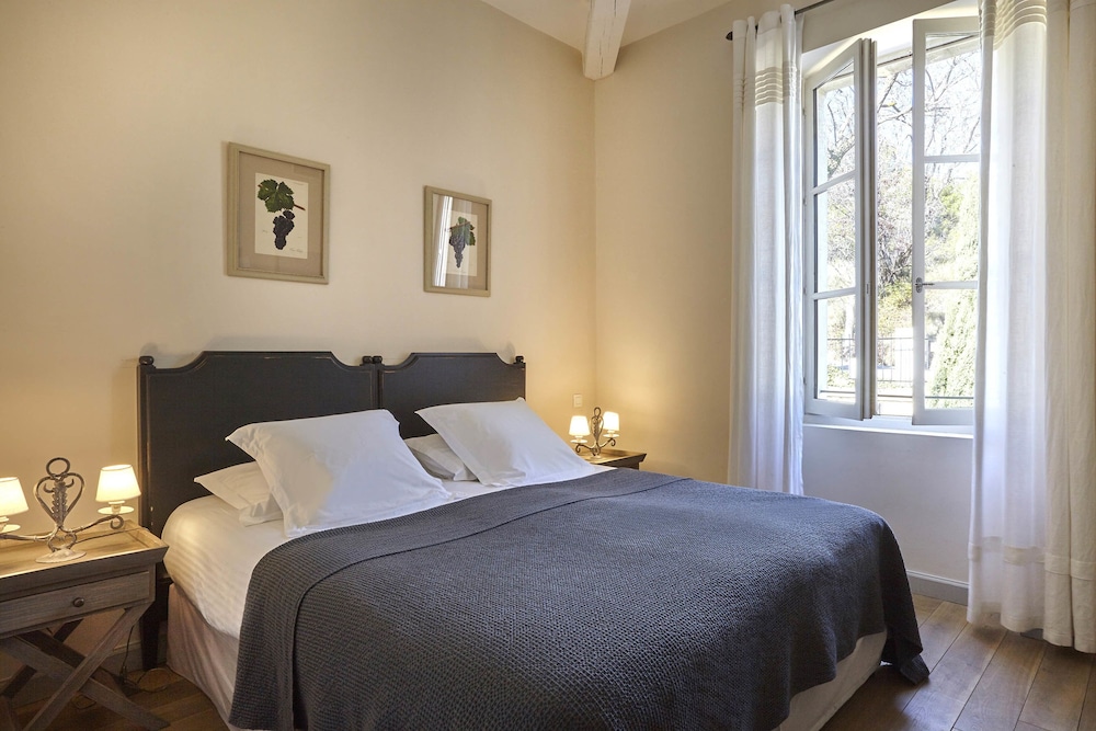 chateau les carrasses