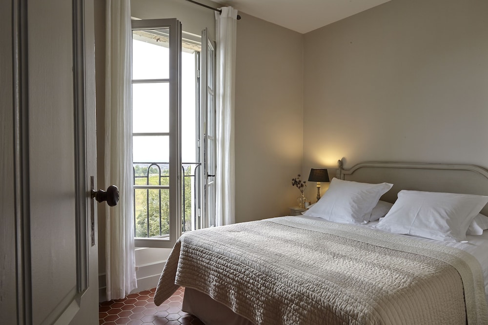 chateau les carrasses