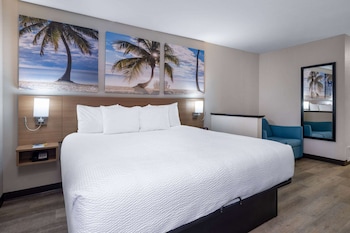 days inn and suites by wyndham commerce