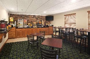 days inn and suites by wyndham commerce