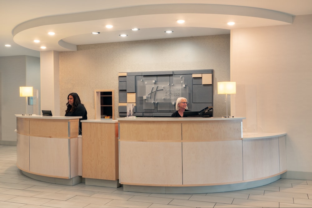 holiday inn express and suites trinidad by ihg
