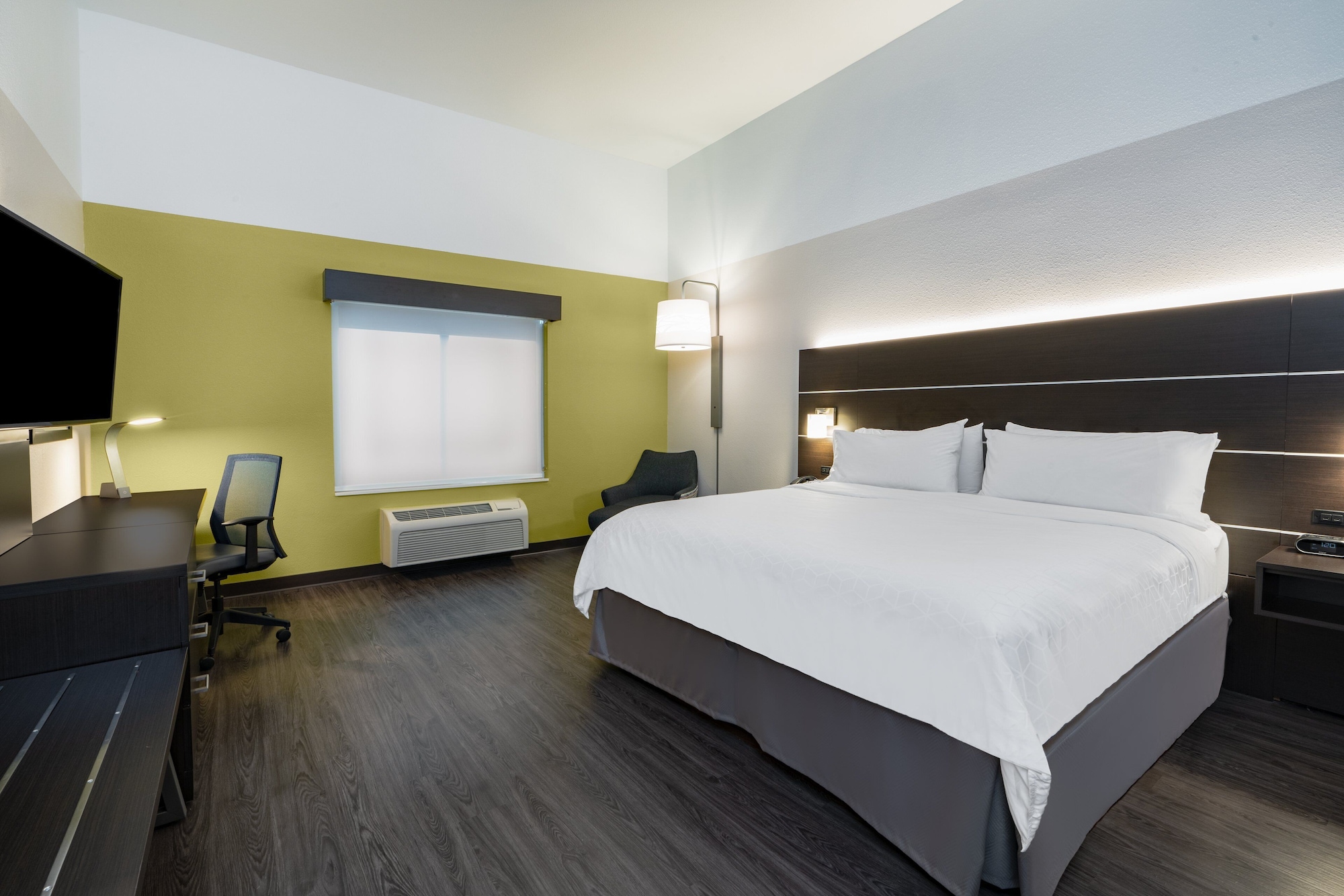 holiday inn express and suites trinidad by ihg