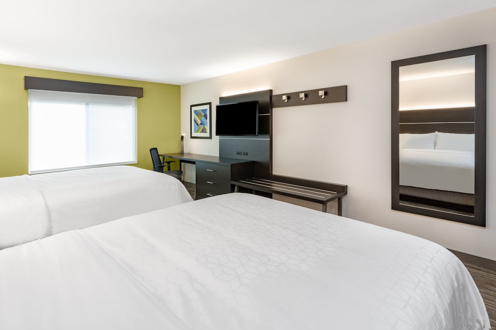 holiday inn express and suites trinidad by ihg