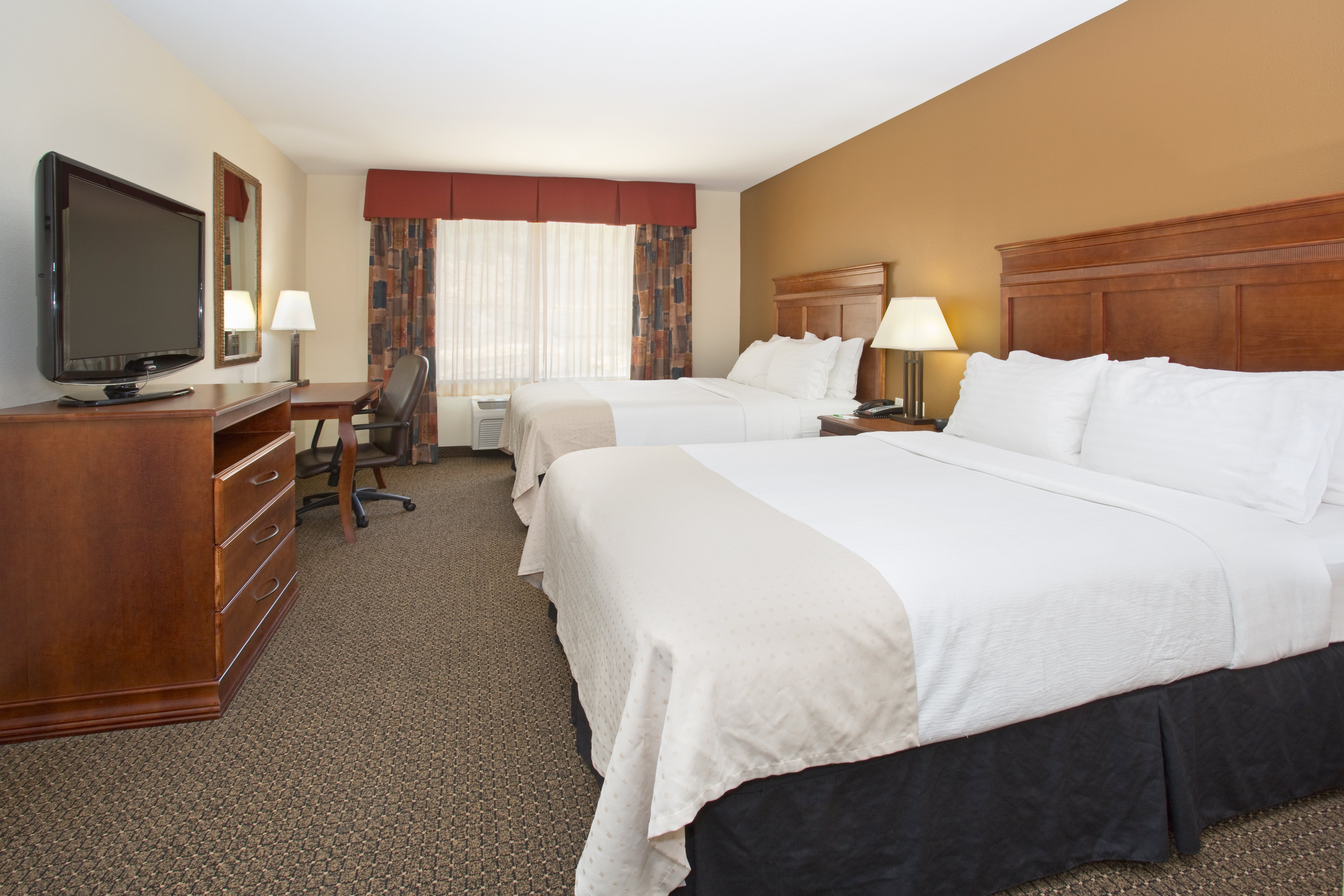 holiday inn express and suites trinidad by ihg