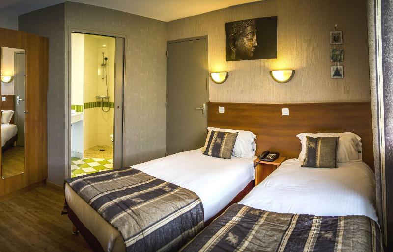 Brit Hotel Azur - Cholet,Cholet>>Chambretaud,3 star