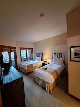 Beautiful 2Br In River Run - Kids Ski Free! 2 Bedroom Condo By Redawning,,3 star