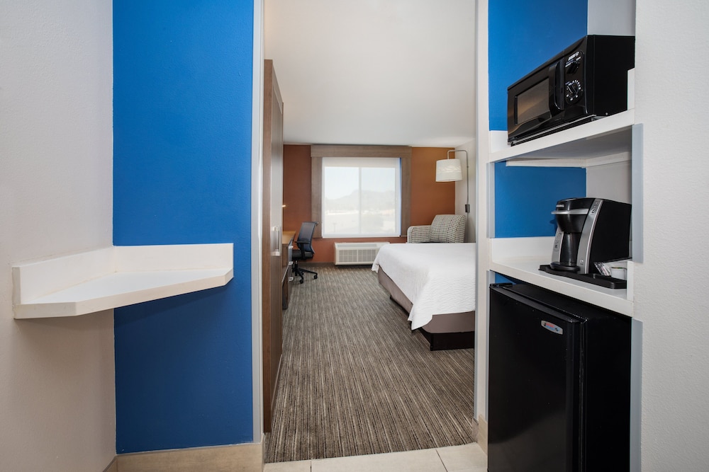 holiday inn express and suites tucson by ihg