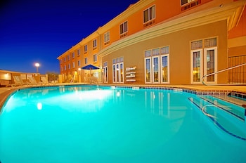 Holiday Inn Express & Suites Tucson By Ihg,1564 W Grant Rd,3 star