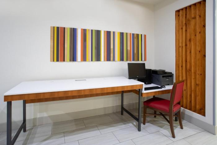 holiday inn express and suites tucson by ihg