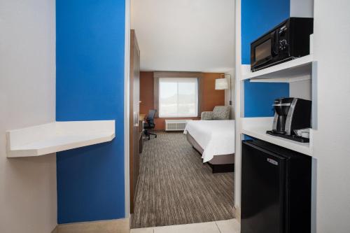 holiday inn express and suites tucson by ihg