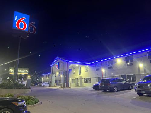 Motel 6 Tulsa, Ok - Airport,Florence Park>>Tulsa,2 star