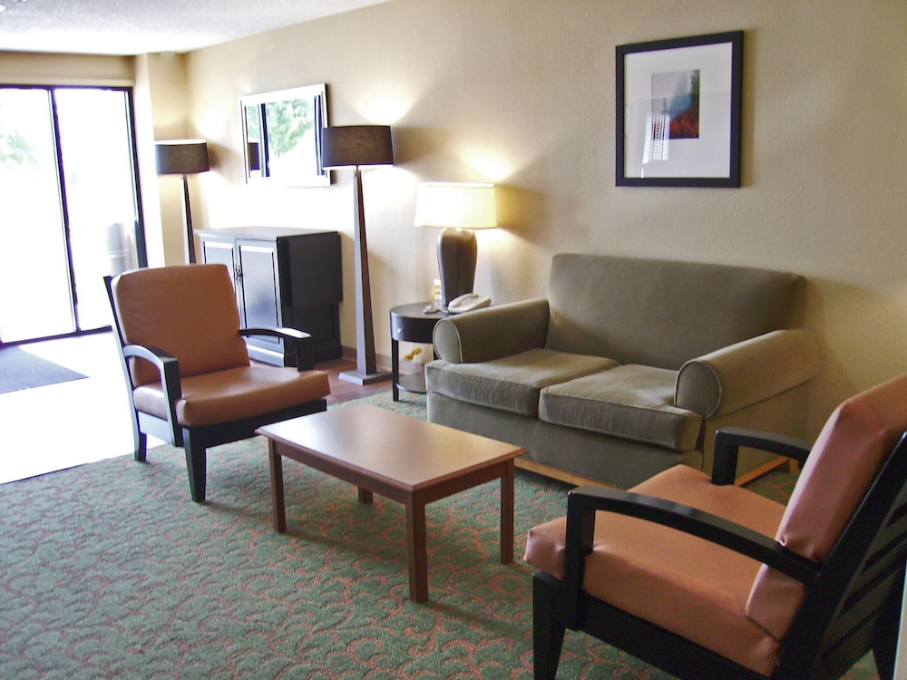 extended stay america suites tulsa midtown