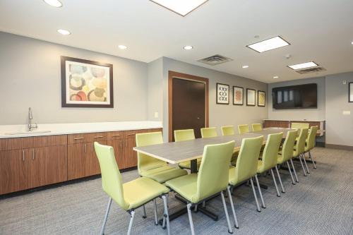 holiday inn express tulsa south bixby by ihg