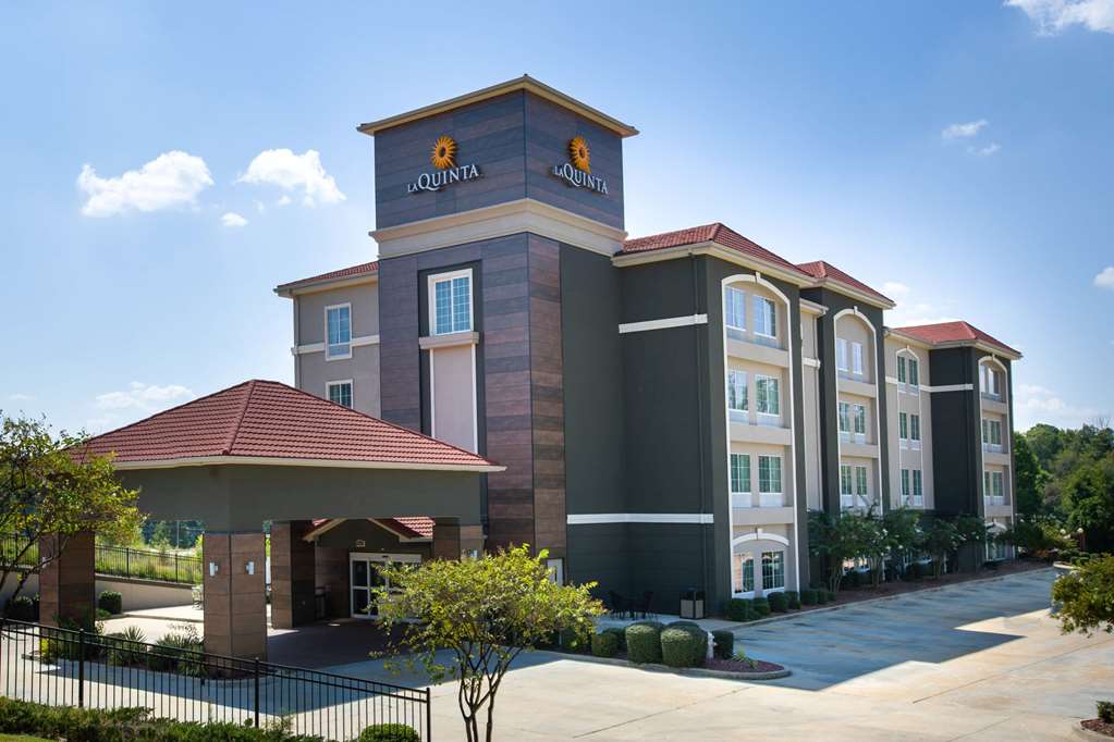 La Quinta Inn & Suites By Wyndham Tupelo