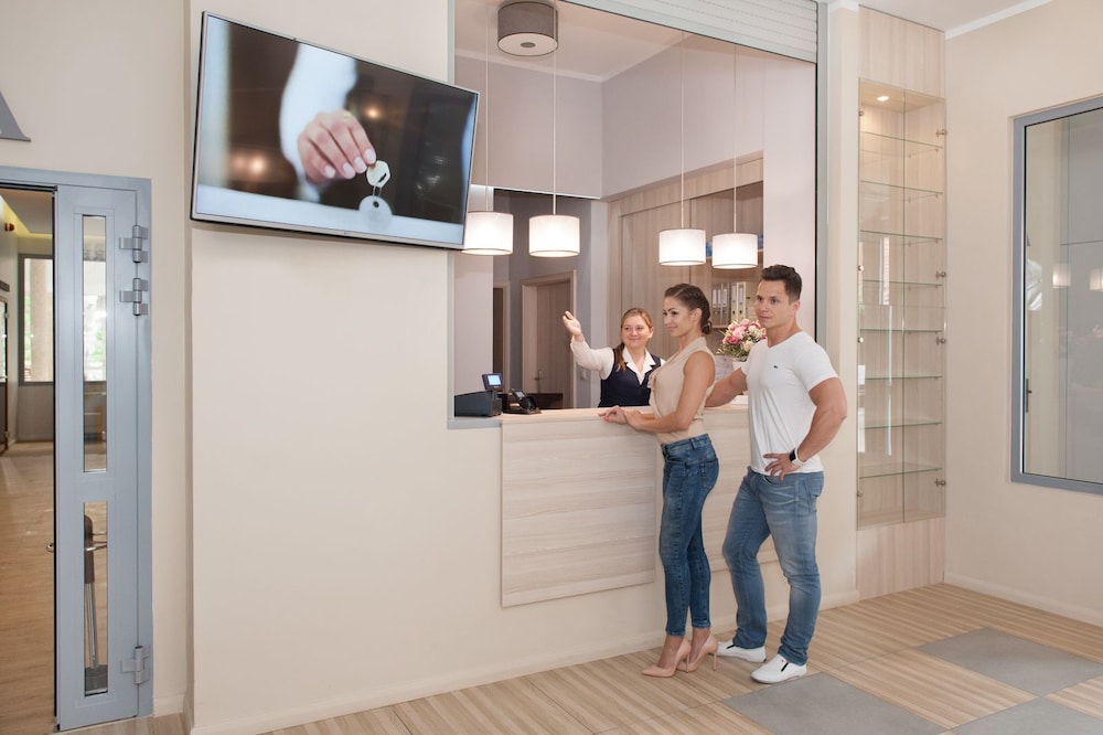 hotel cesarskie ogrody