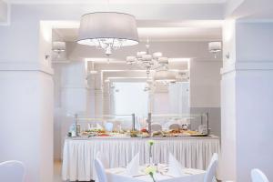 hotel cesarskie ogrody
