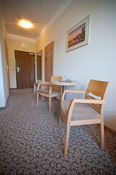 hotel cesarskie ogrody