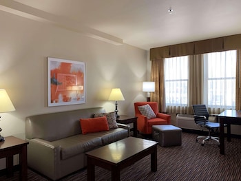 radisson hotel river falls