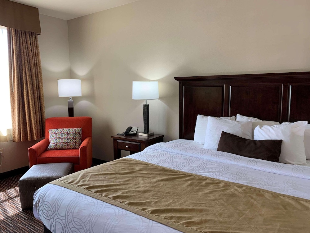 radisson hotel river falls