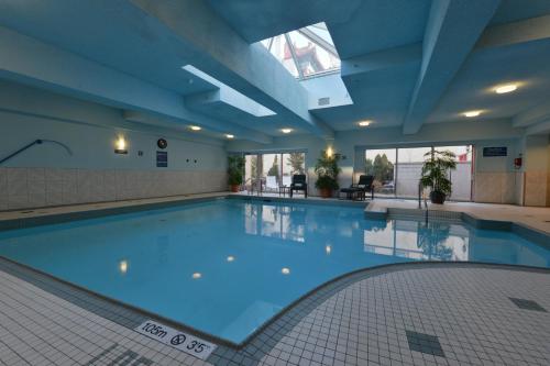 holiday inn montreal centreville downtown
