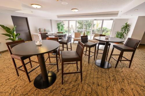 holiday inn montreal centreville downtown