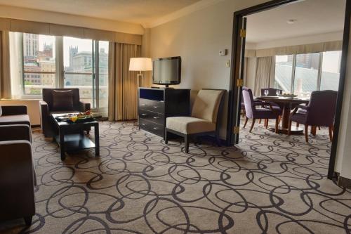 holiday inn montreal centreville downtown