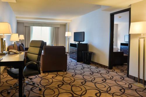 holiday inn montreal centreville downtown